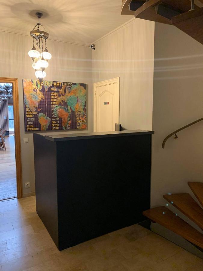 Hotel Guzy Lier Exteriör bild
