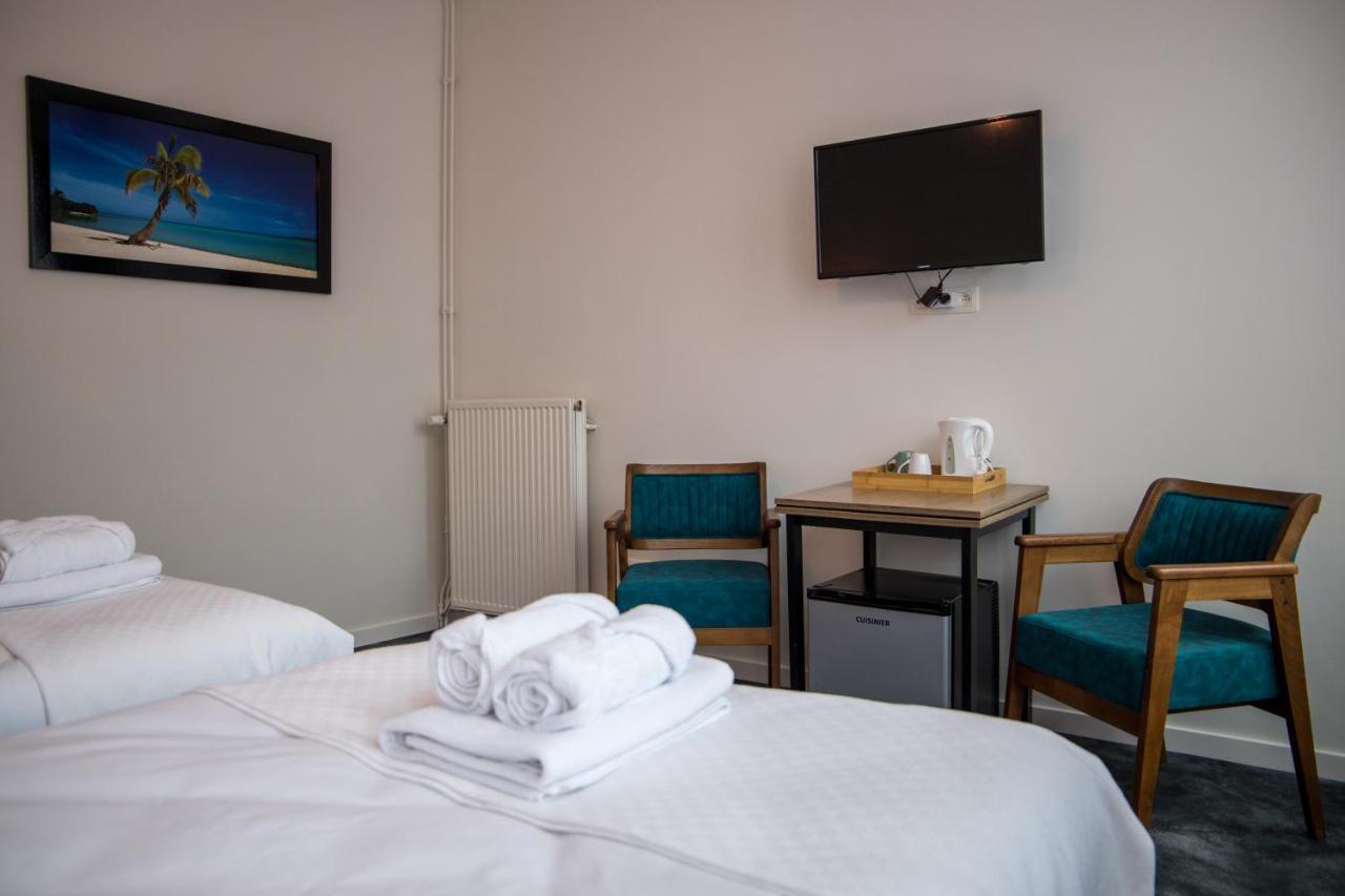 Hotel Guzy Lier Exteriör bild